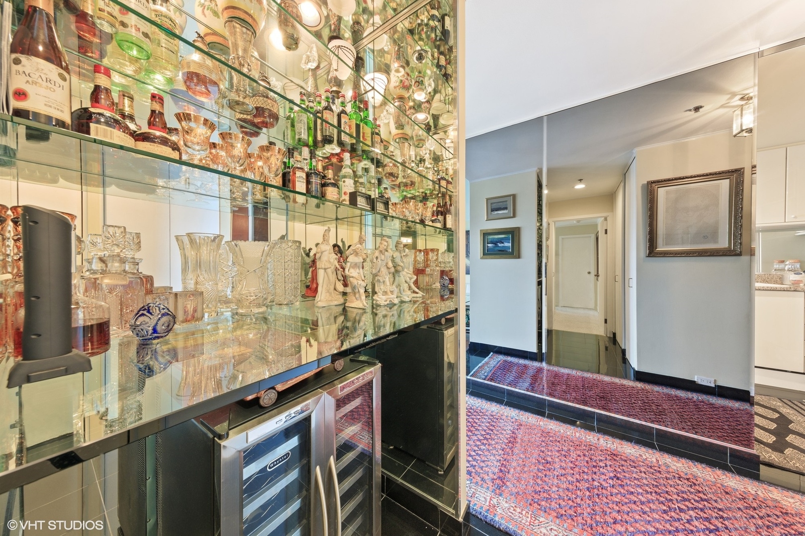 100 E Huron Street Unit: 2401