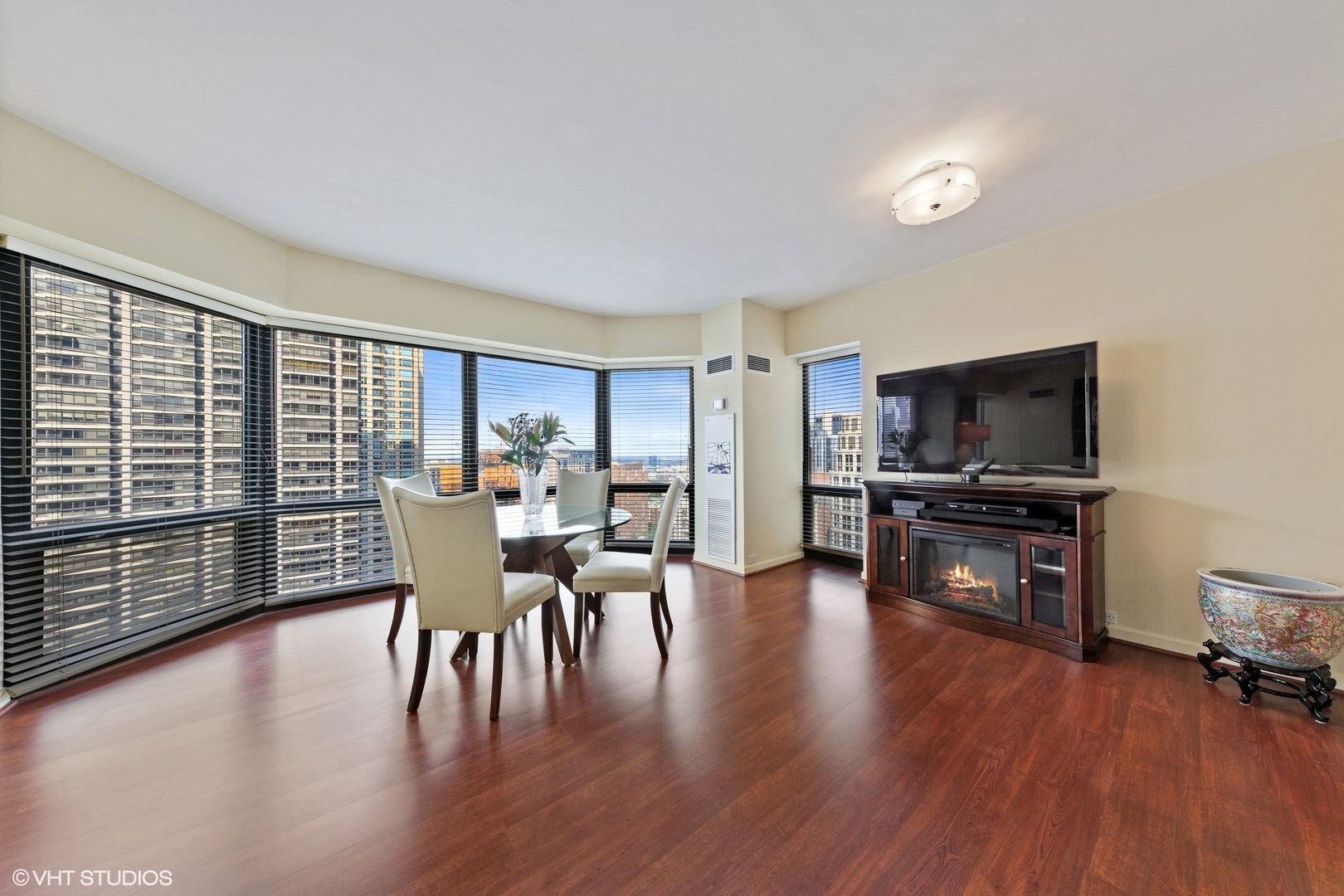 100 E Huron Street Unit: 2401
