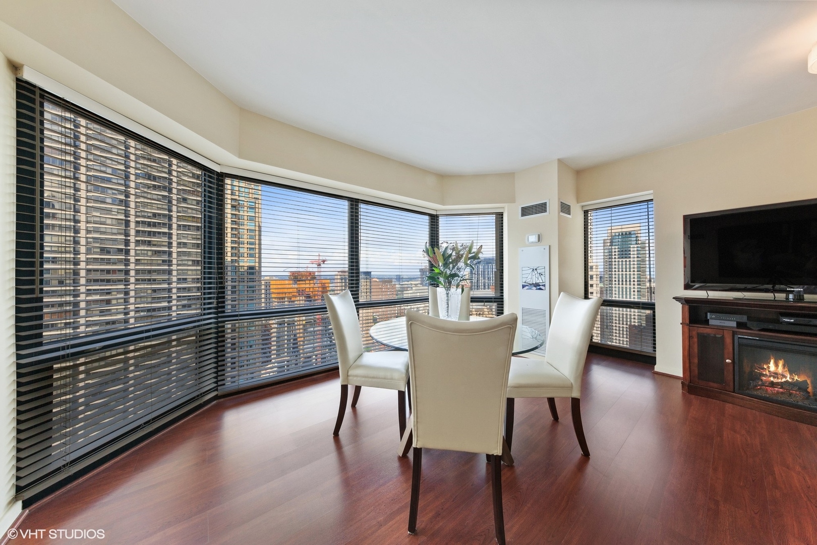 100 E Huron Street Unit: 2401