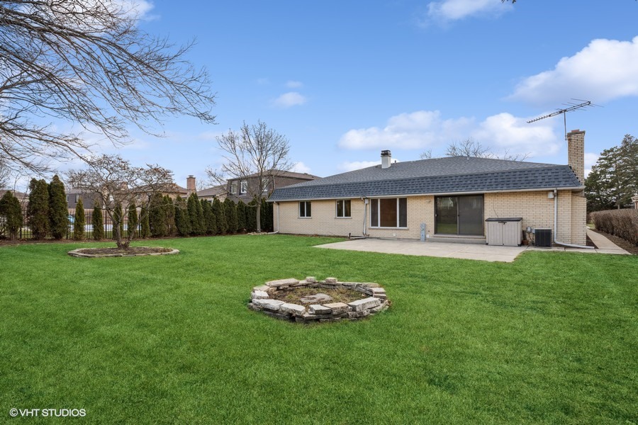 4360 Lindenwood Lane