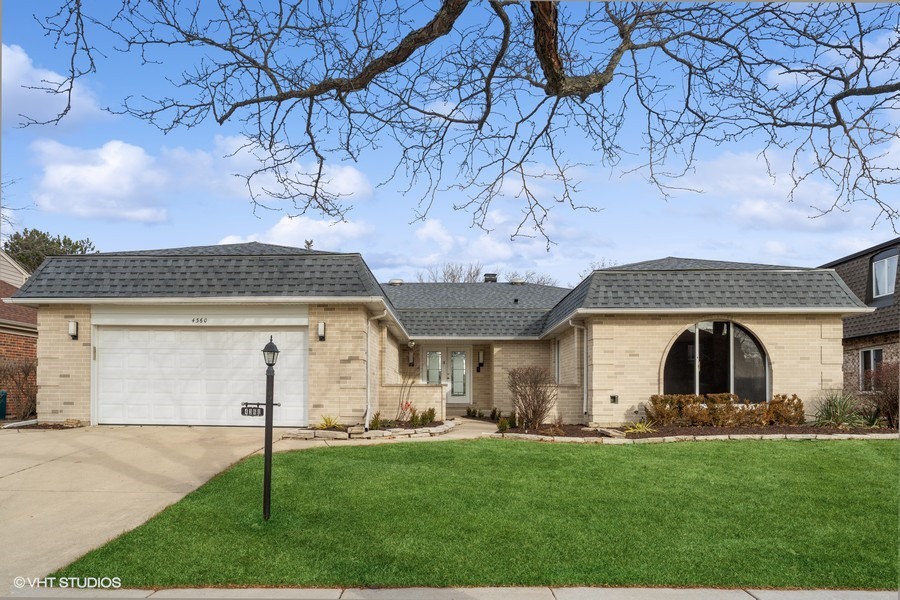 4360 Lindenwood Lane