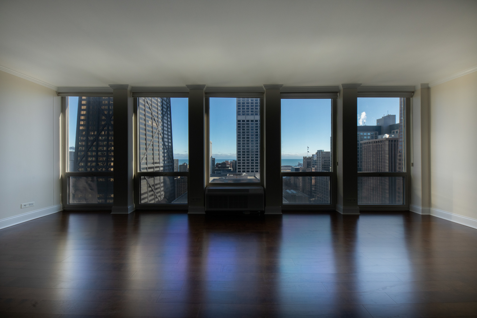 111 E Chestnut Street Unit: 30F