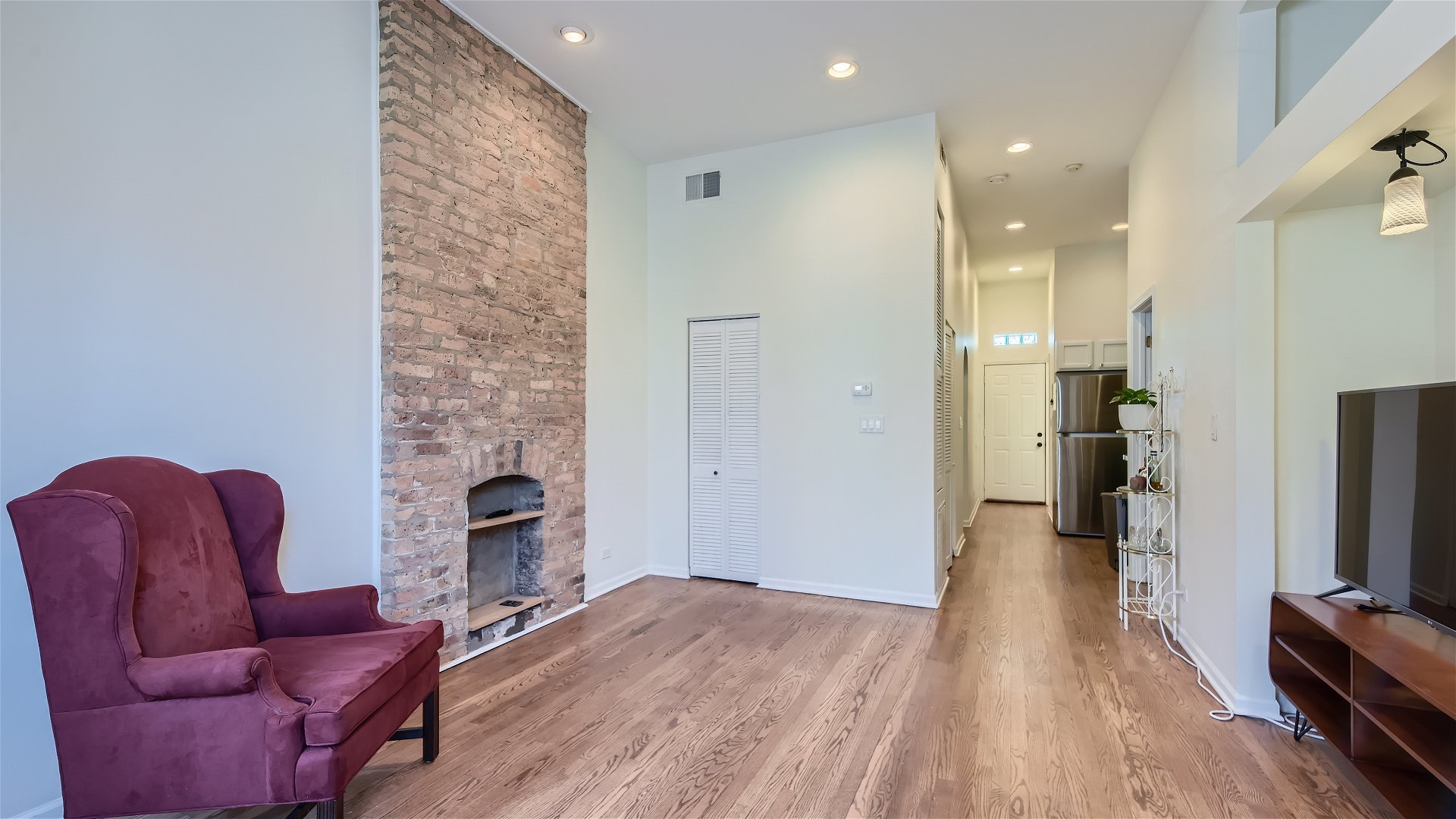 2323 W Harrison Street Unit: 2