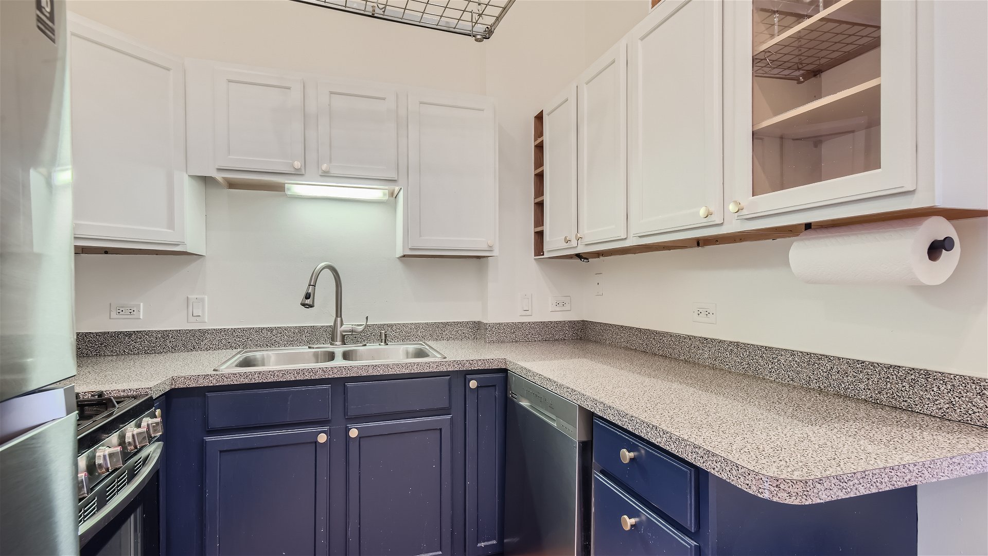 2323 W Harrison Street Unit: 2