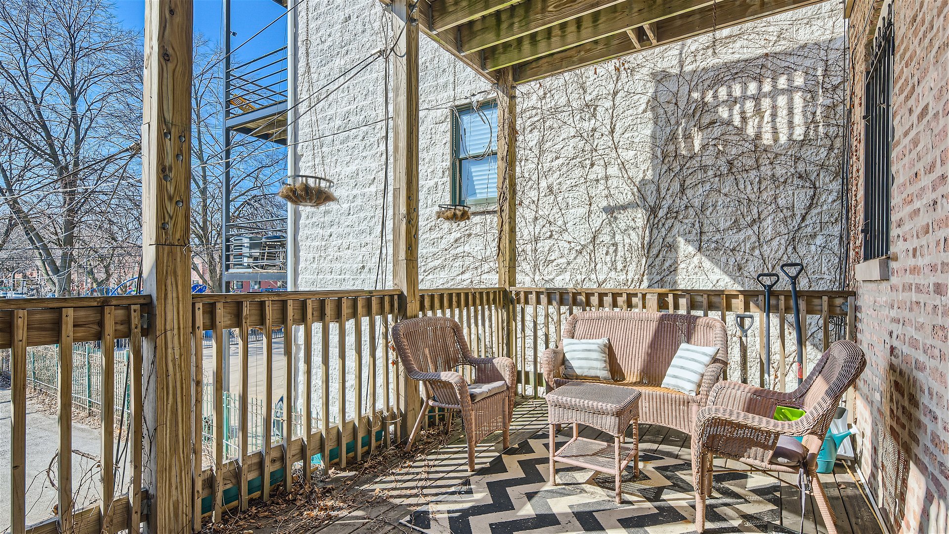 2323 W Harrison Street Unit: 2