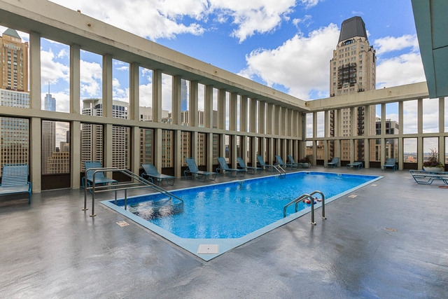 100 E WALTON Street Unit: 19F