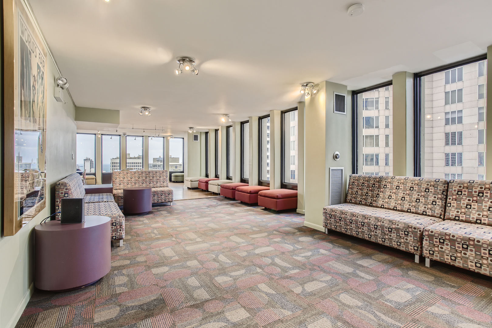 100 E WALTON Street Unit: 19F