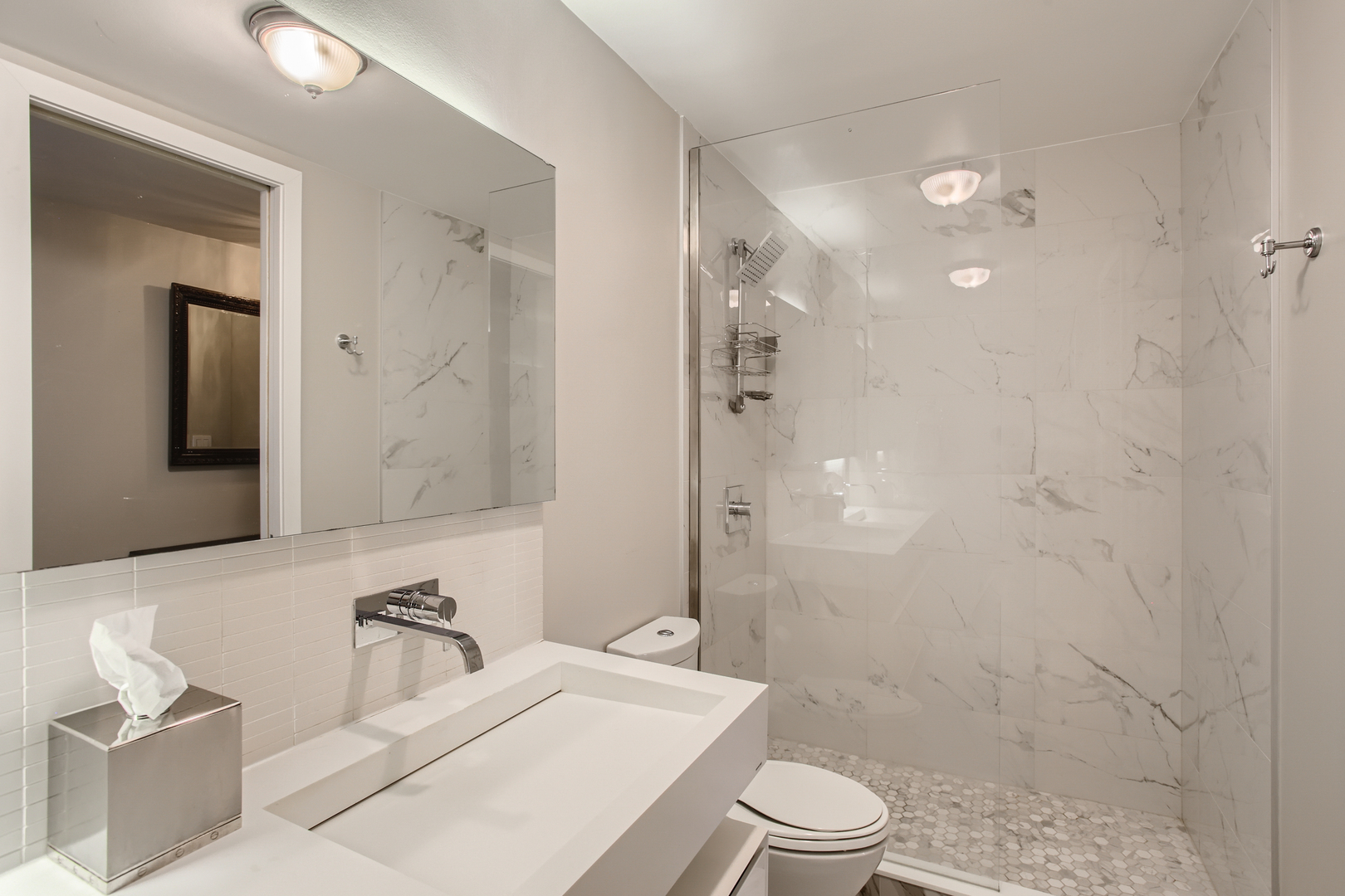 100 E WALTON Street Unit: 19F