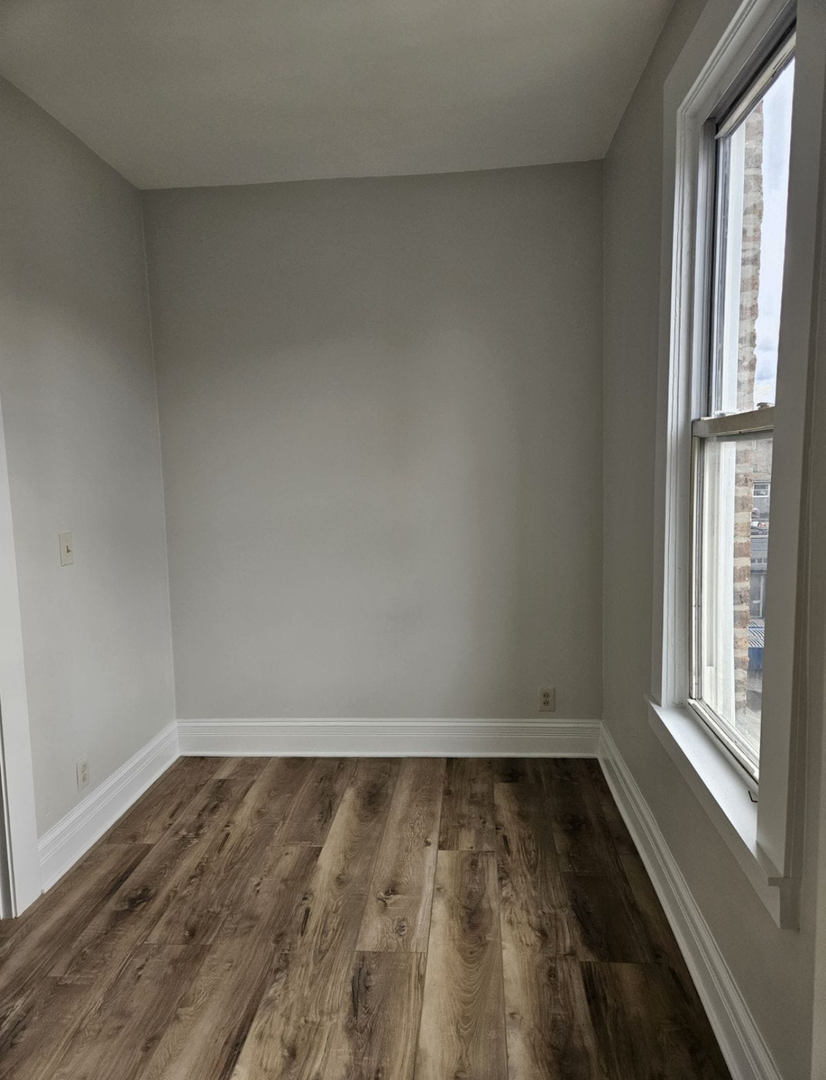 1533 W 17th Street Unit: 3F