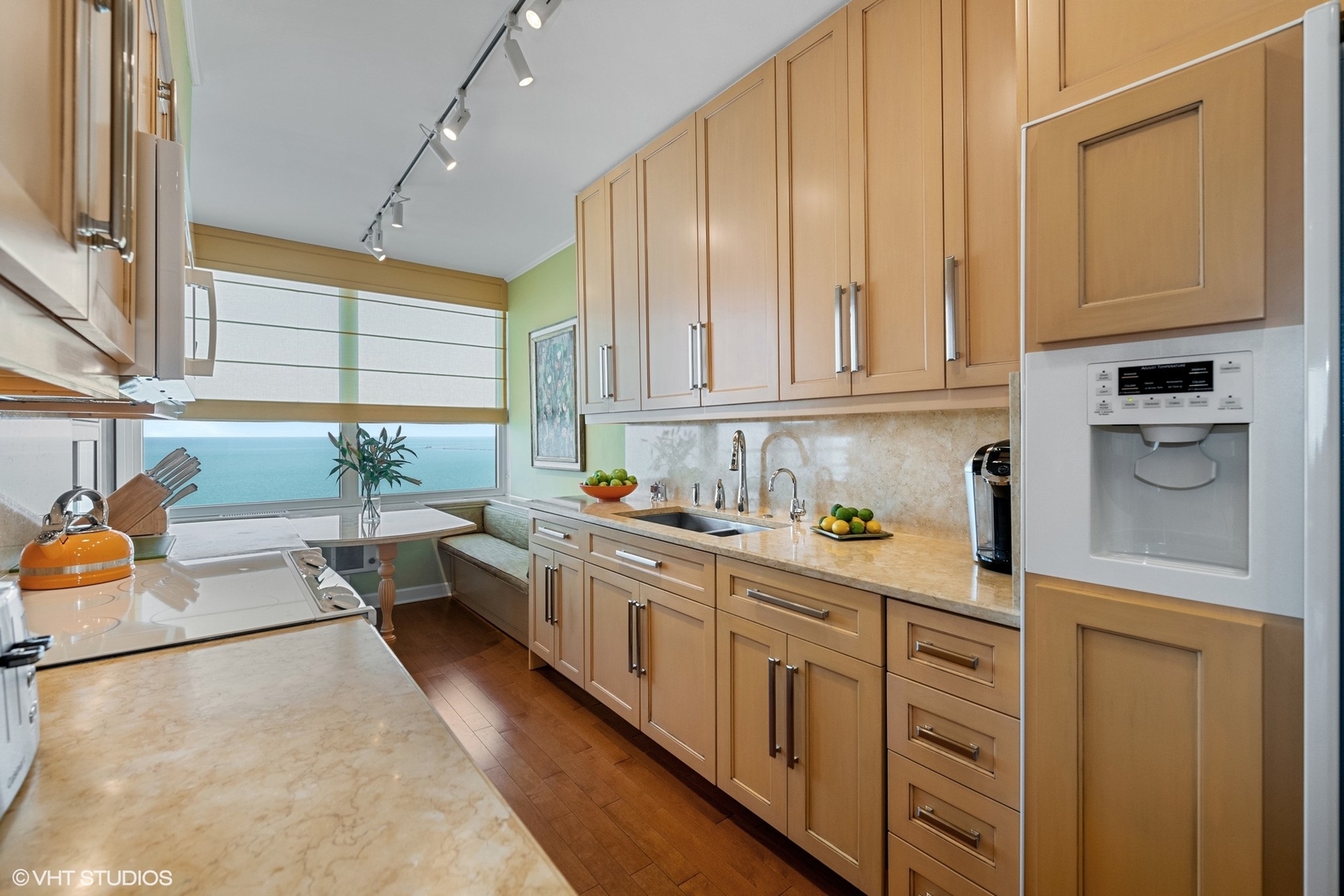 1300 N Lake Shore Drive Unit: 11D