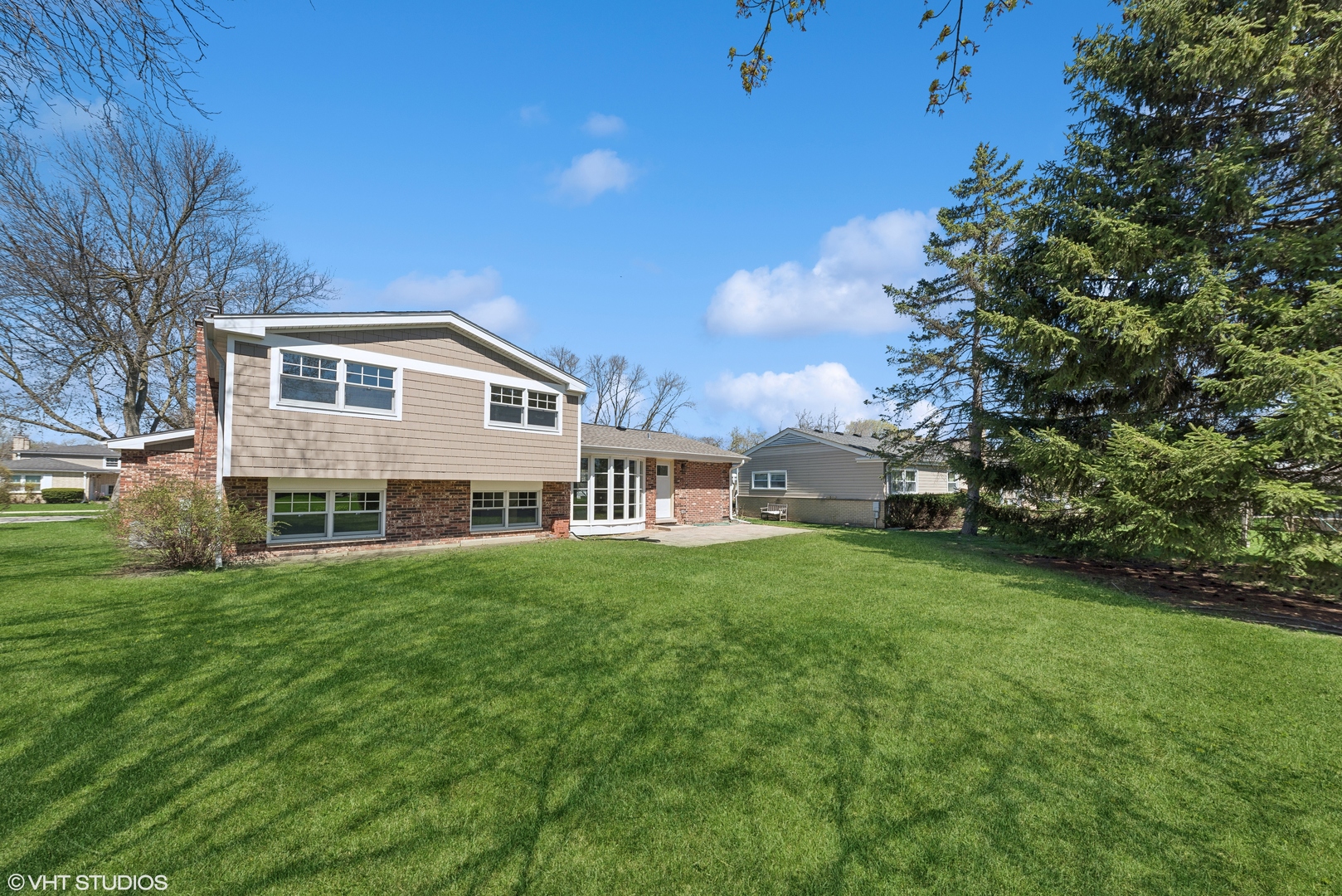 207 W Pickwick Road