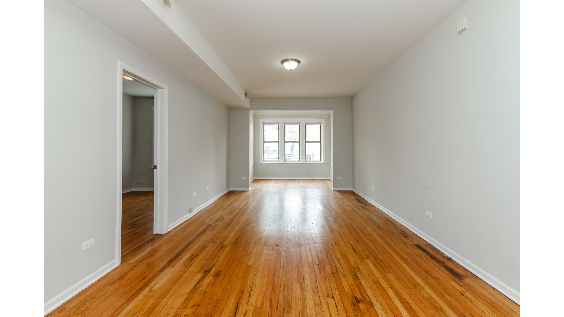 4810 N Ridgeway Avenue Unit: 1