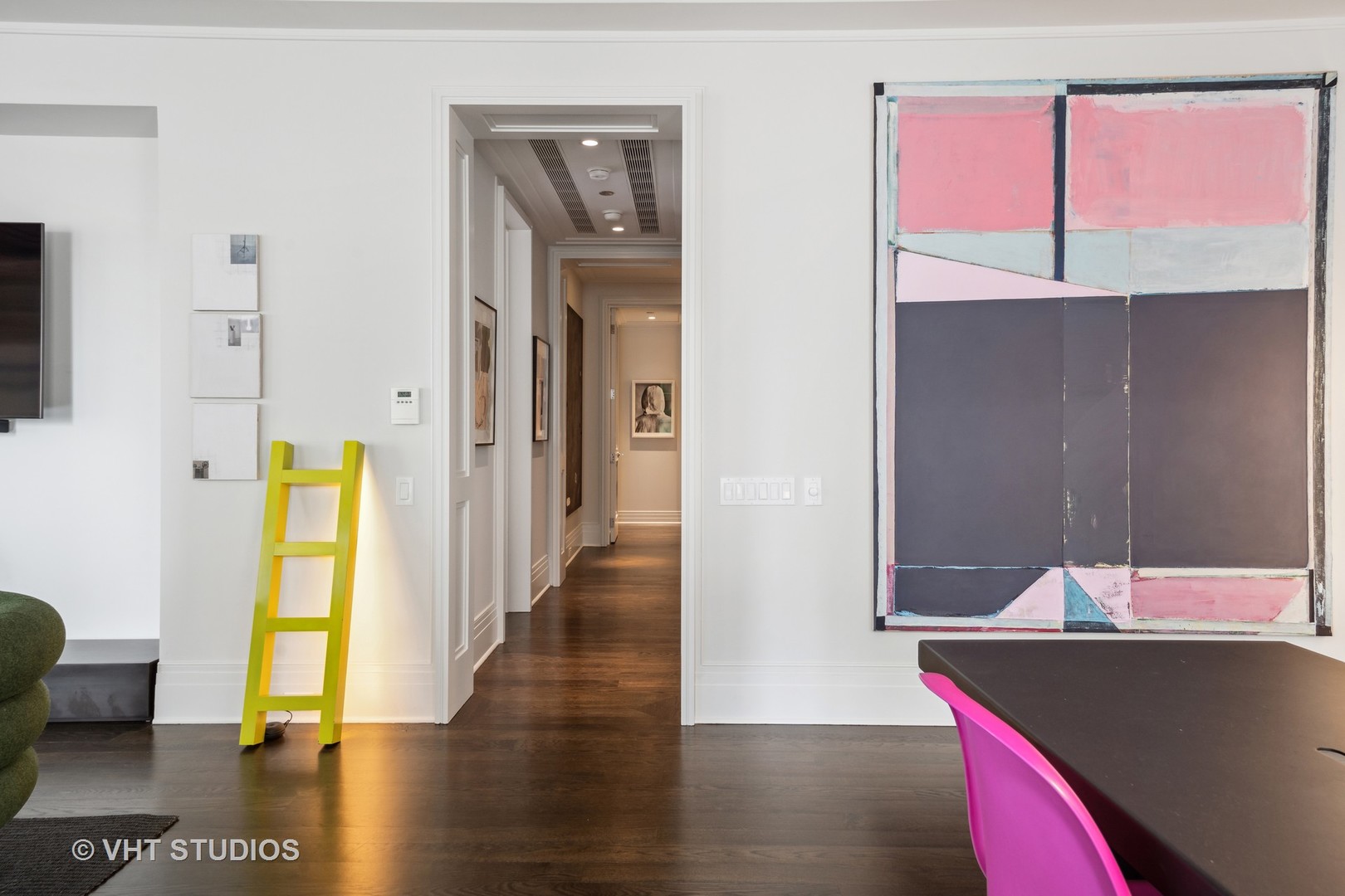 159 E Walton Place Unit: 8A