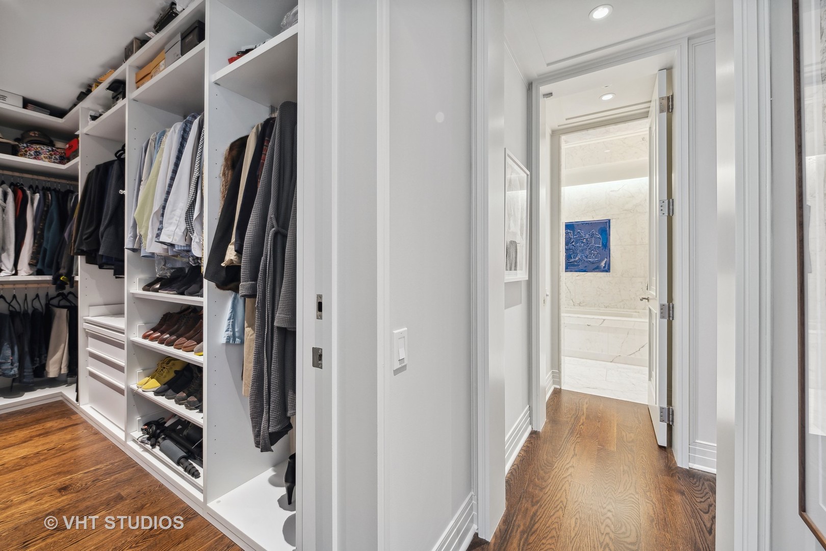 159 E Walton Place Unit: 8A