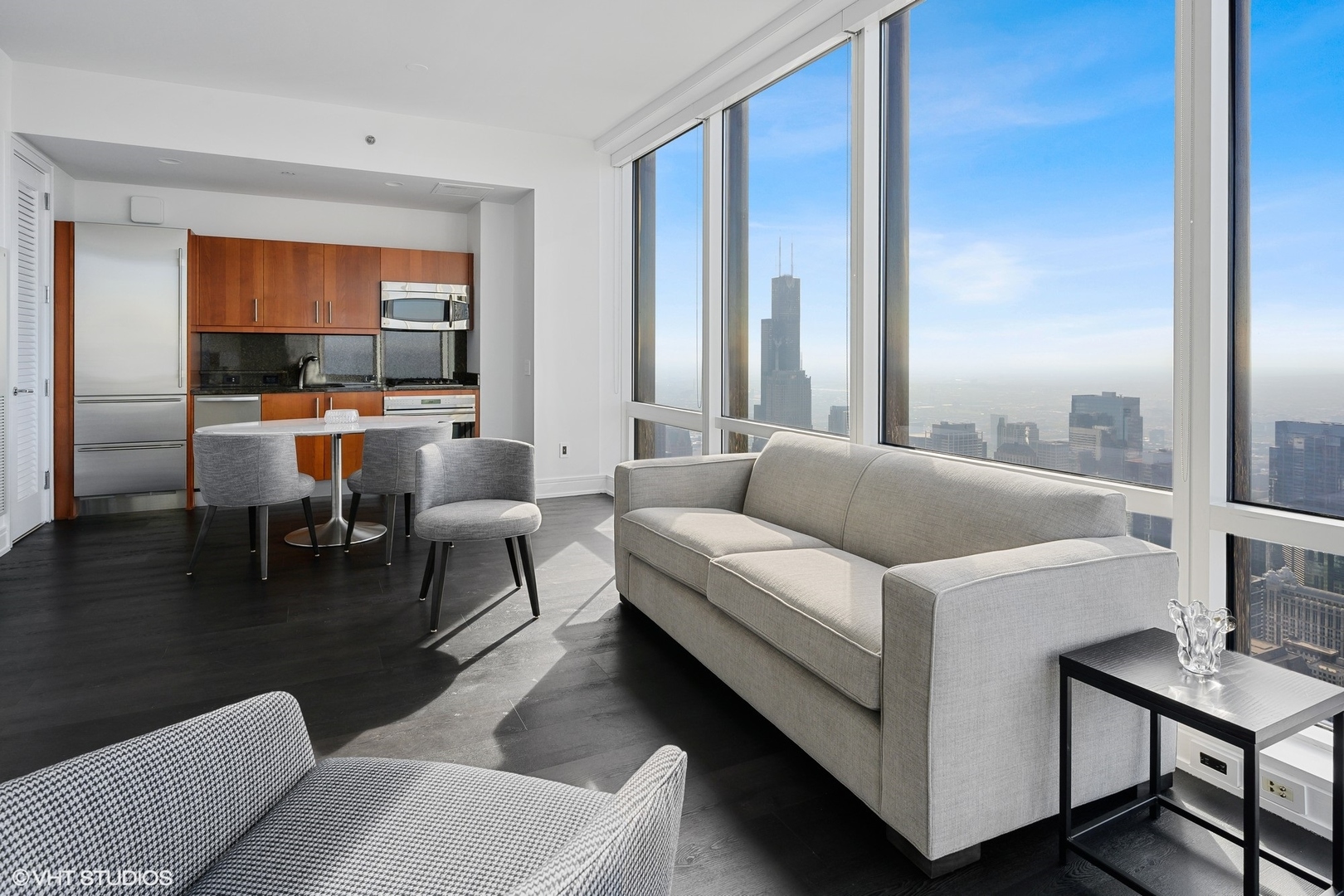 401 N Wabash Avenue Unit: 77C