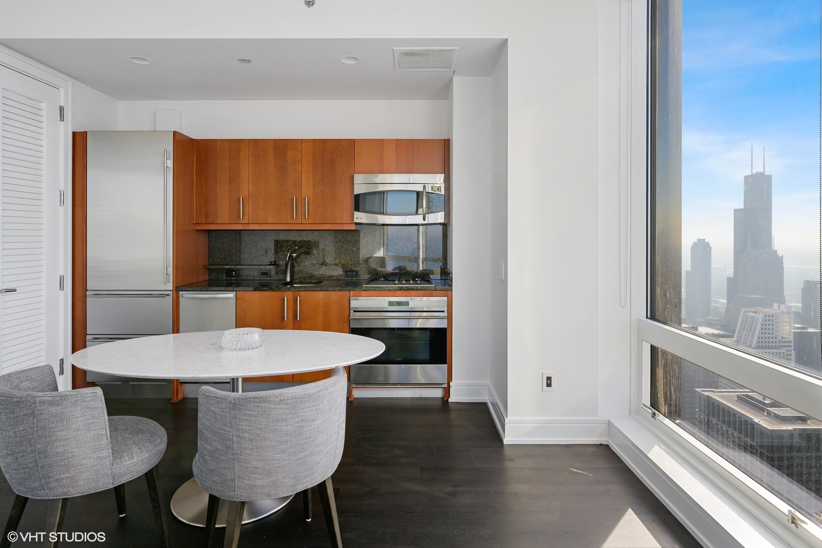 401 N Wabash Avenue Unit: 77C