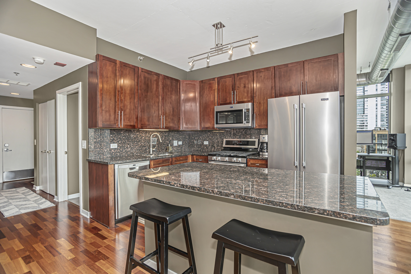 909 W Washington Boulevard Unit: 605