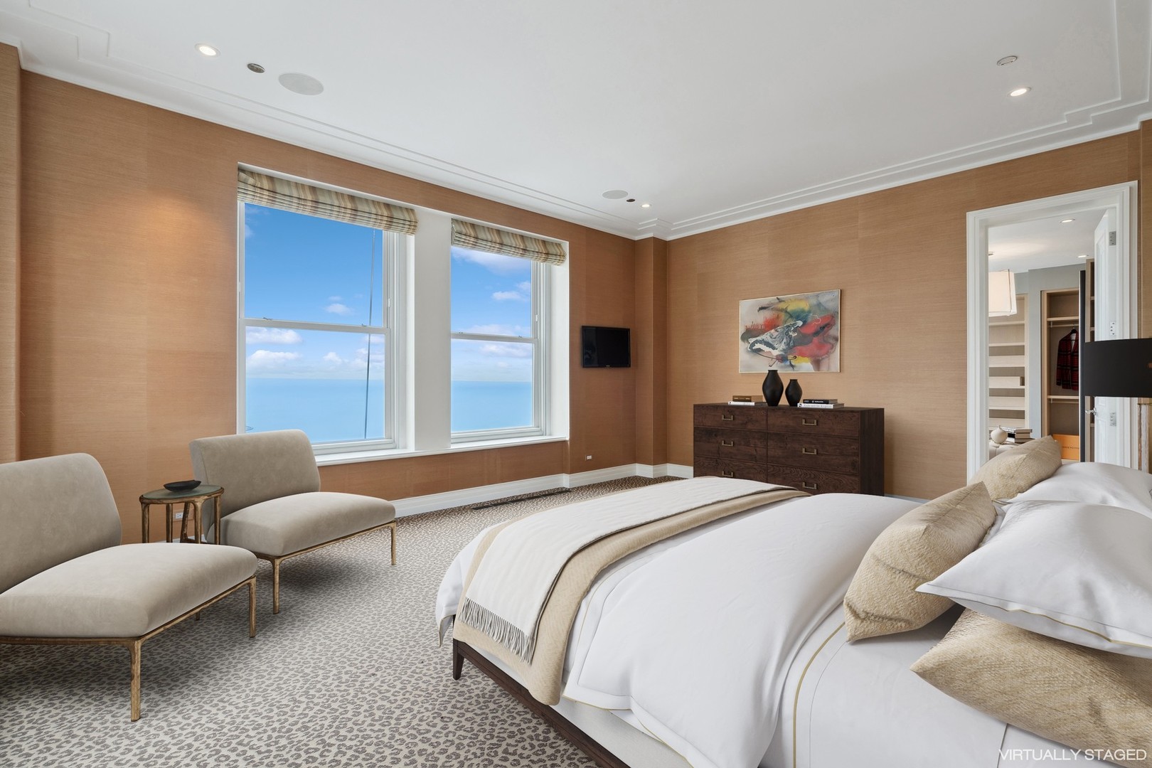 159 E Walton Street Unit: 33A