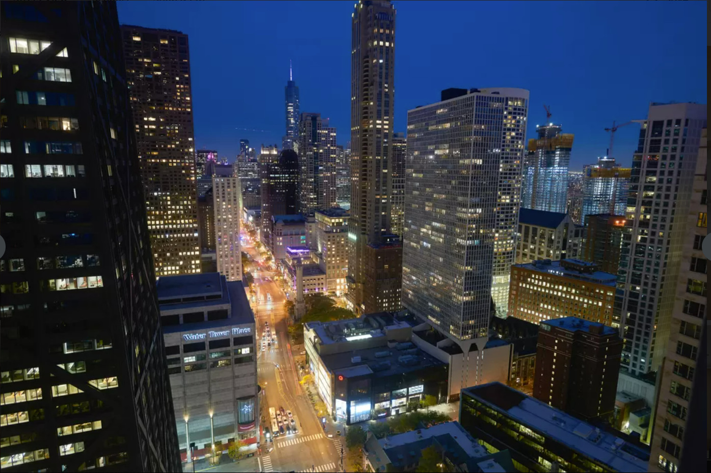 159 E Walton Street Unit: 33A