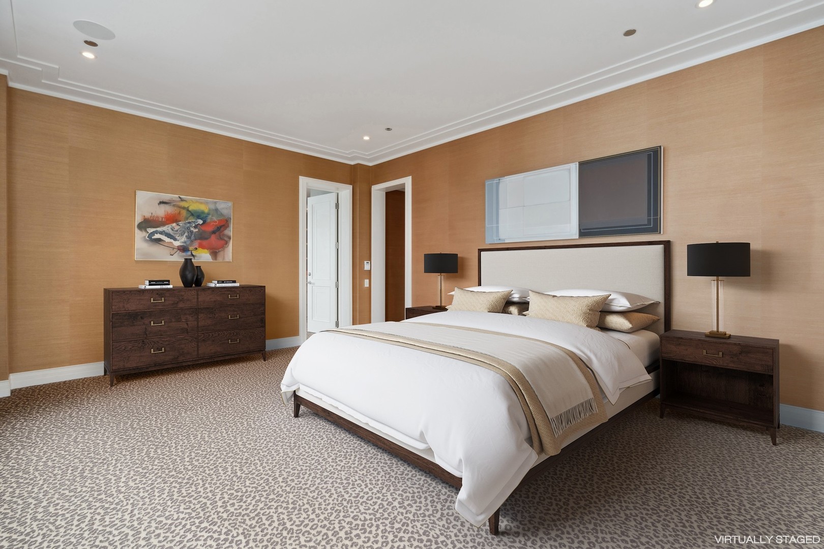 159 E Walton Street Unit: 33A