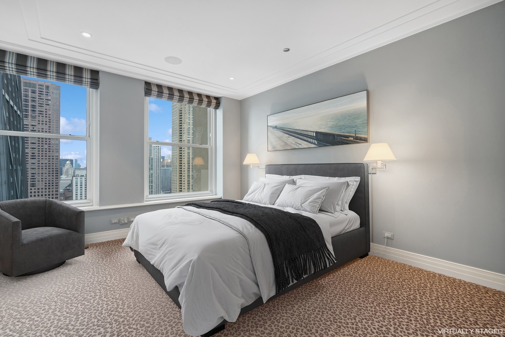 159 E Walton Street Unit: 33A