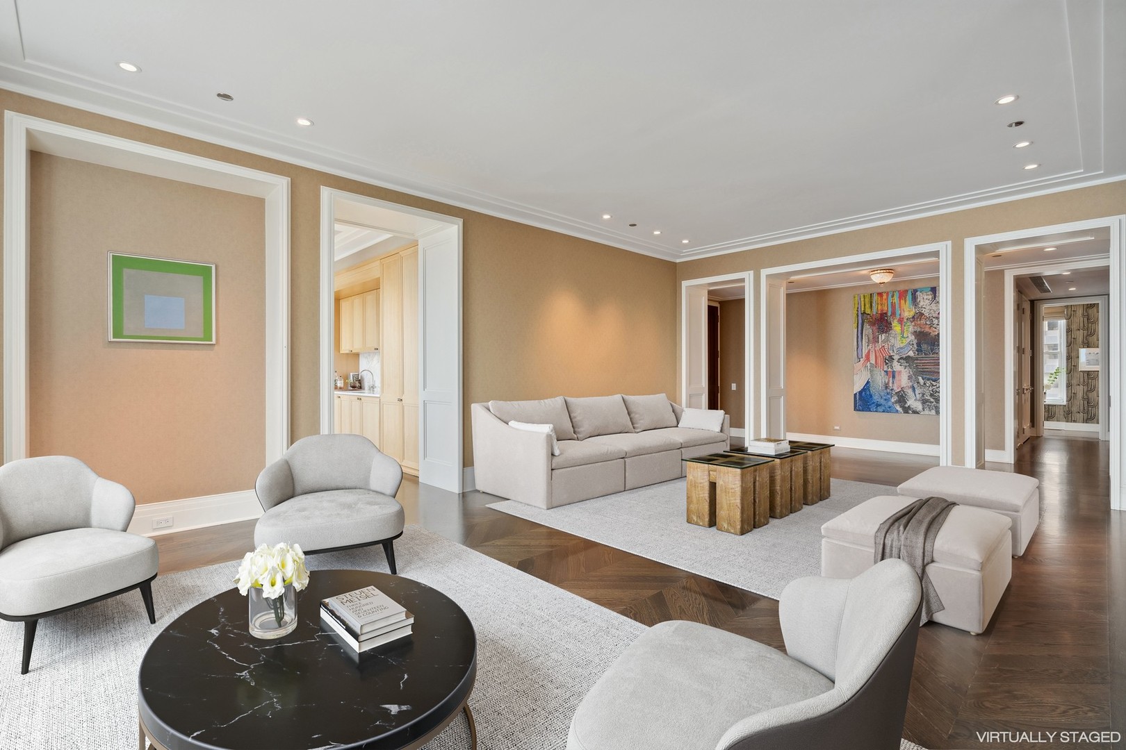 159 E Walton Street Unit: 33A