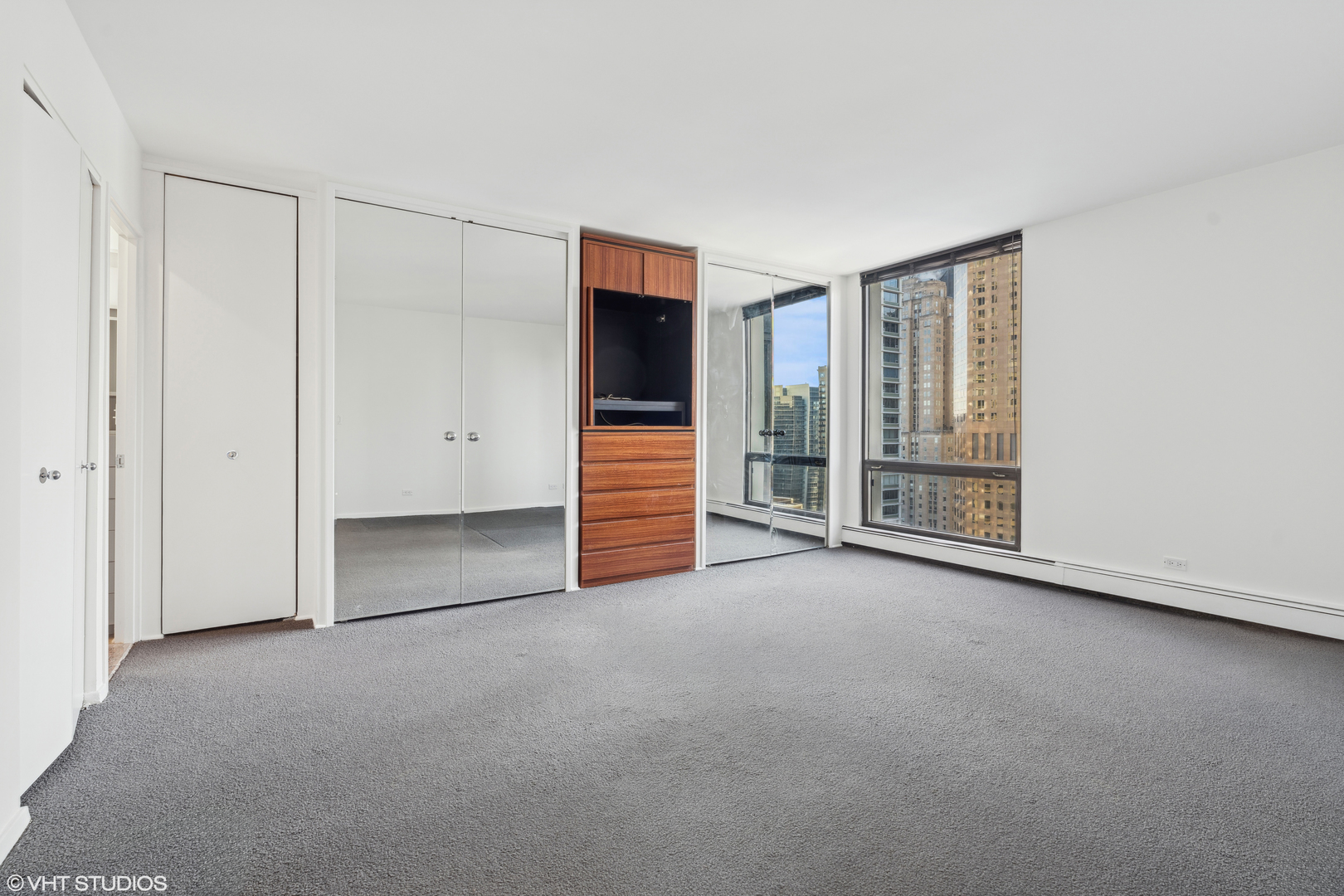 100 E Bellevue Place Unit: 30C