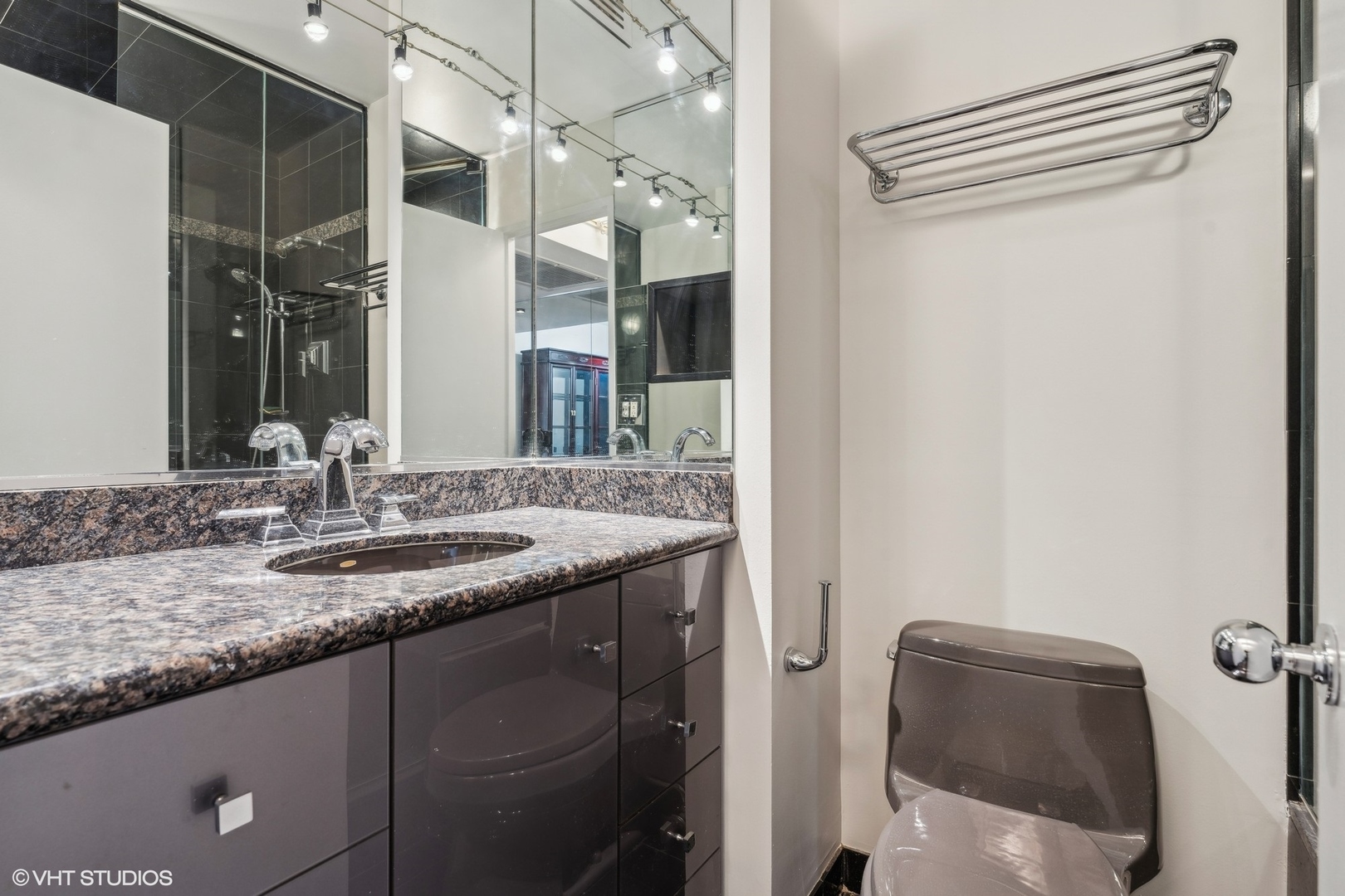 100 E Bellevue Place Unit: 30C