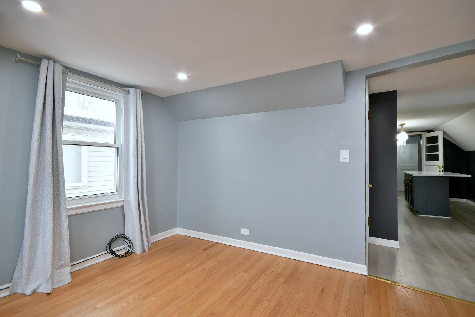 3706 N OAK PARK Avenue