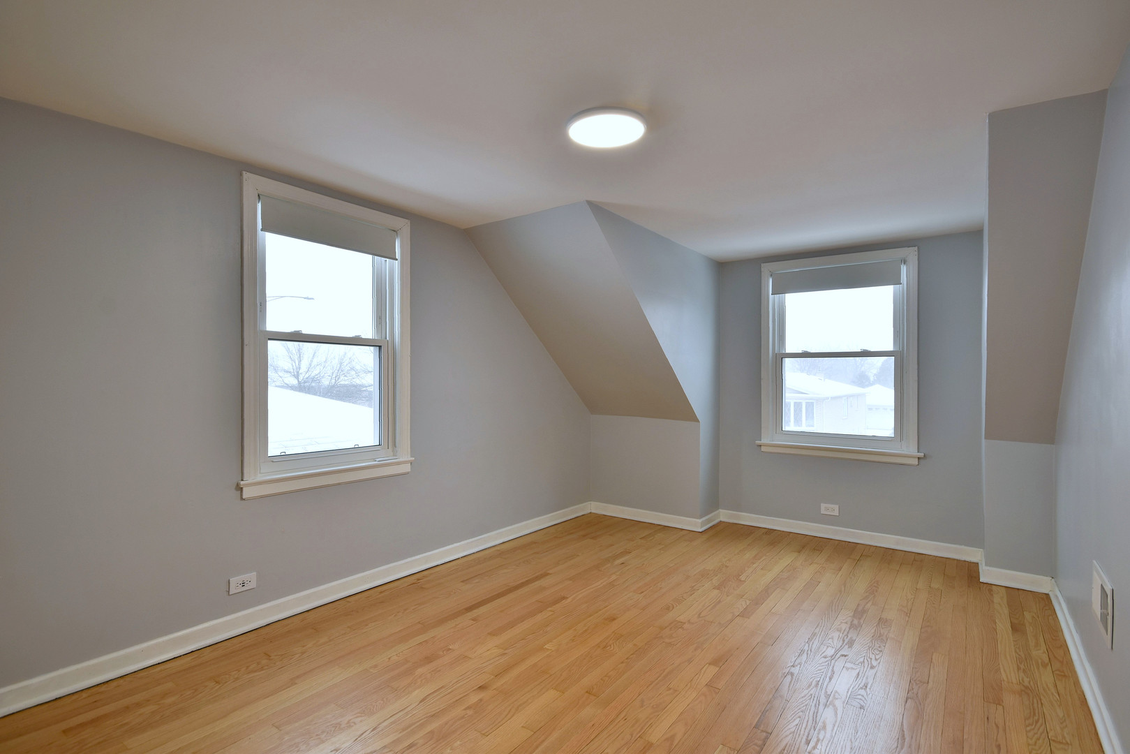 3706 N OAK PARK Avenue