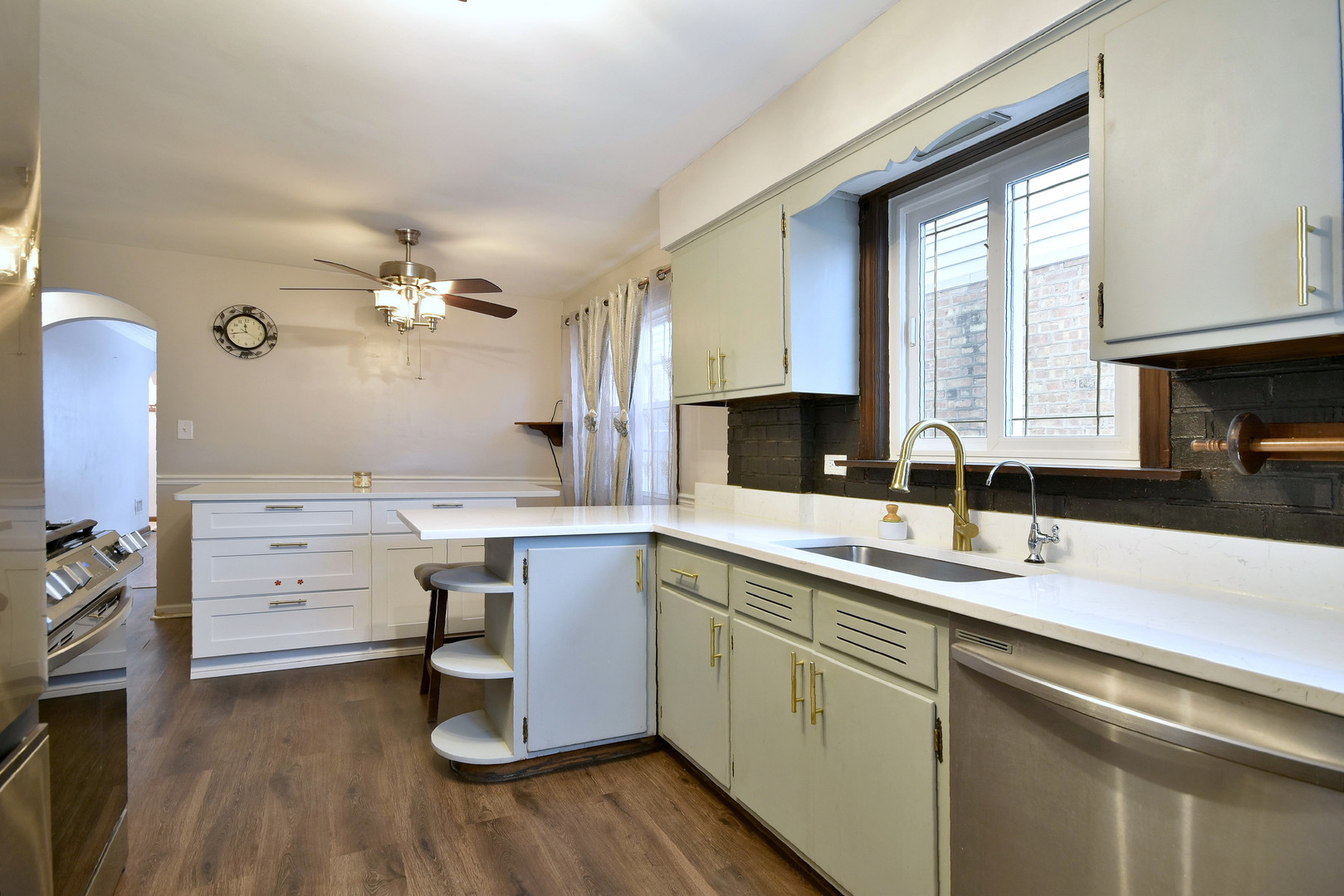 3706 N OAK PARK Avenue