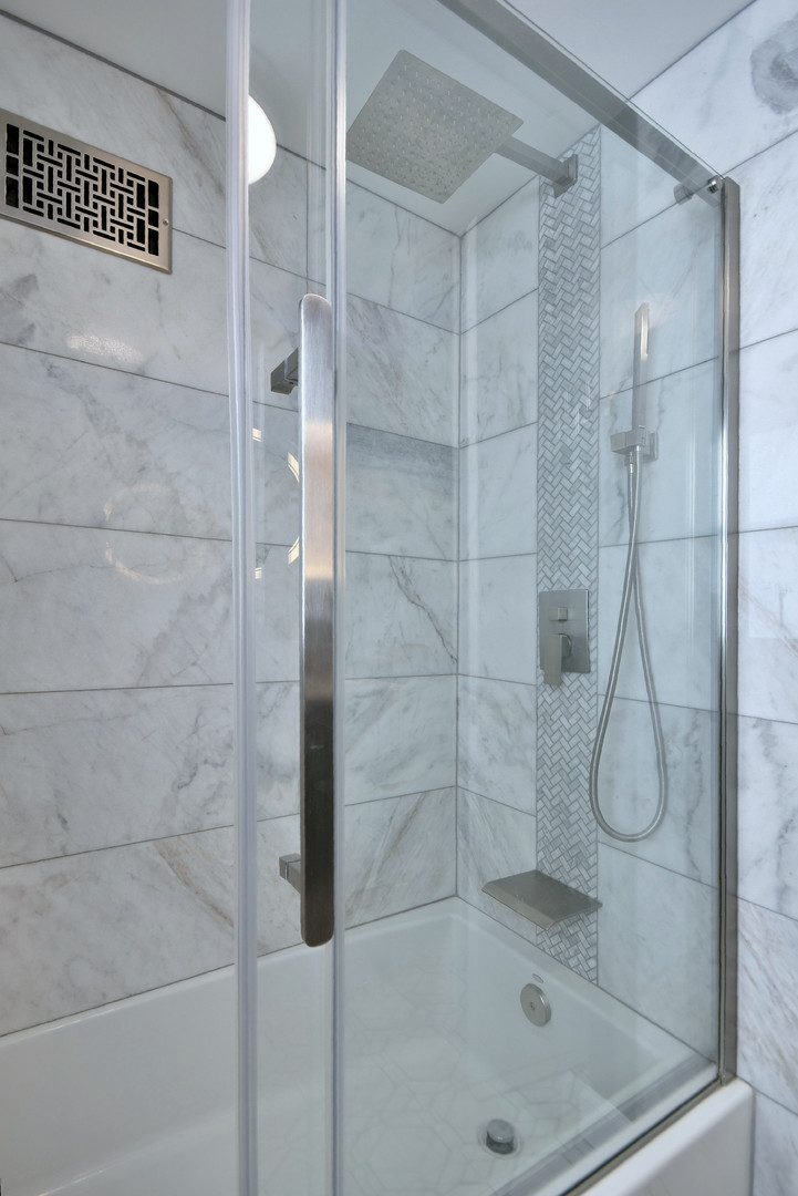 3706 N OAK PARK Avenue