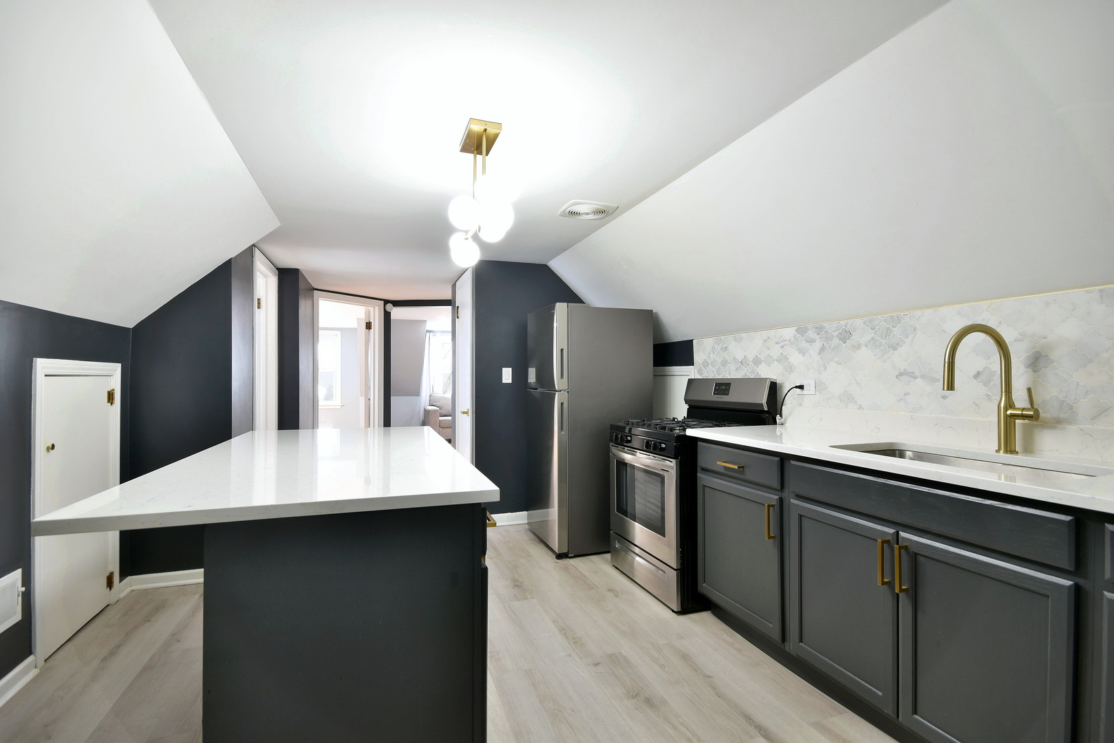 3706 N OAK PARK Avenue