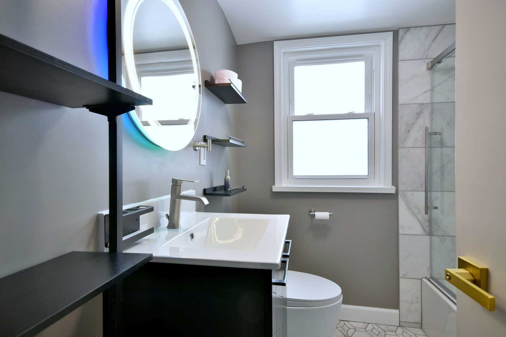 3706 N OAK PARK Avenue