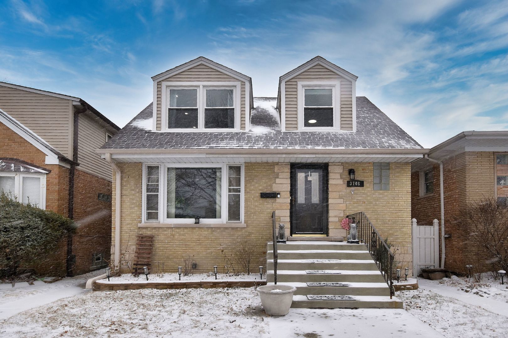 3706 N OAK PARK Avenue