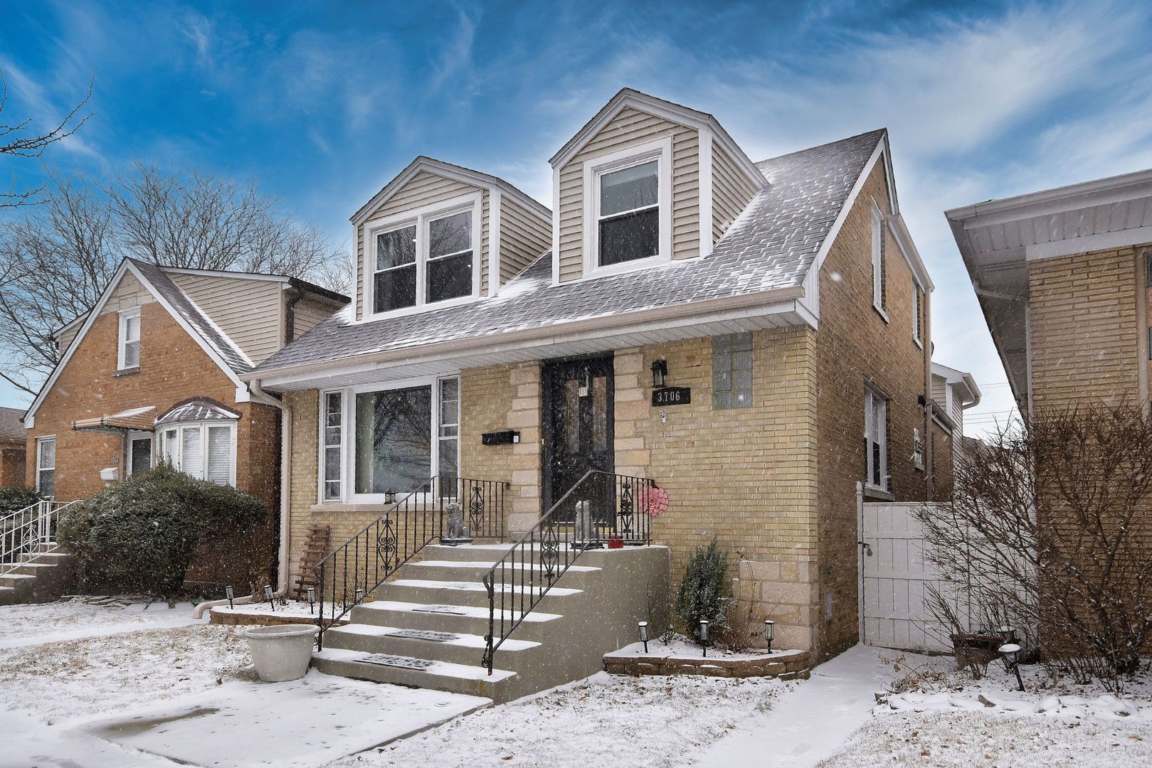 3706 N OAK PARK Avenue