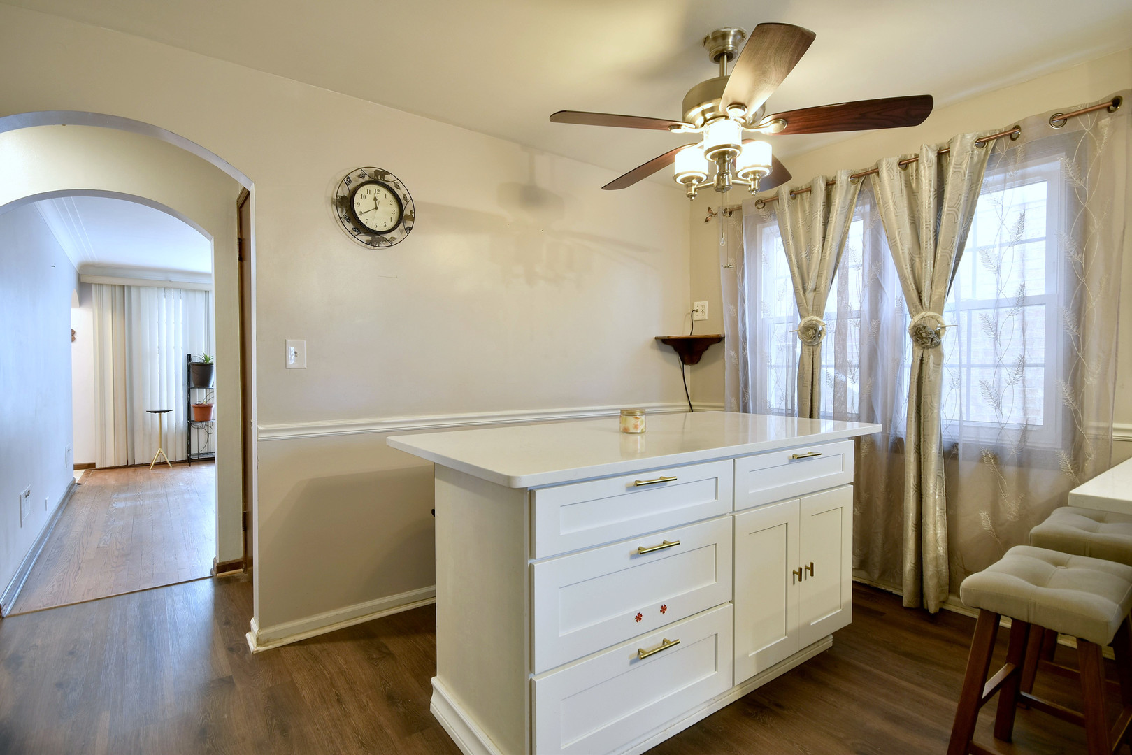 3706 N OAK PARK Avenue