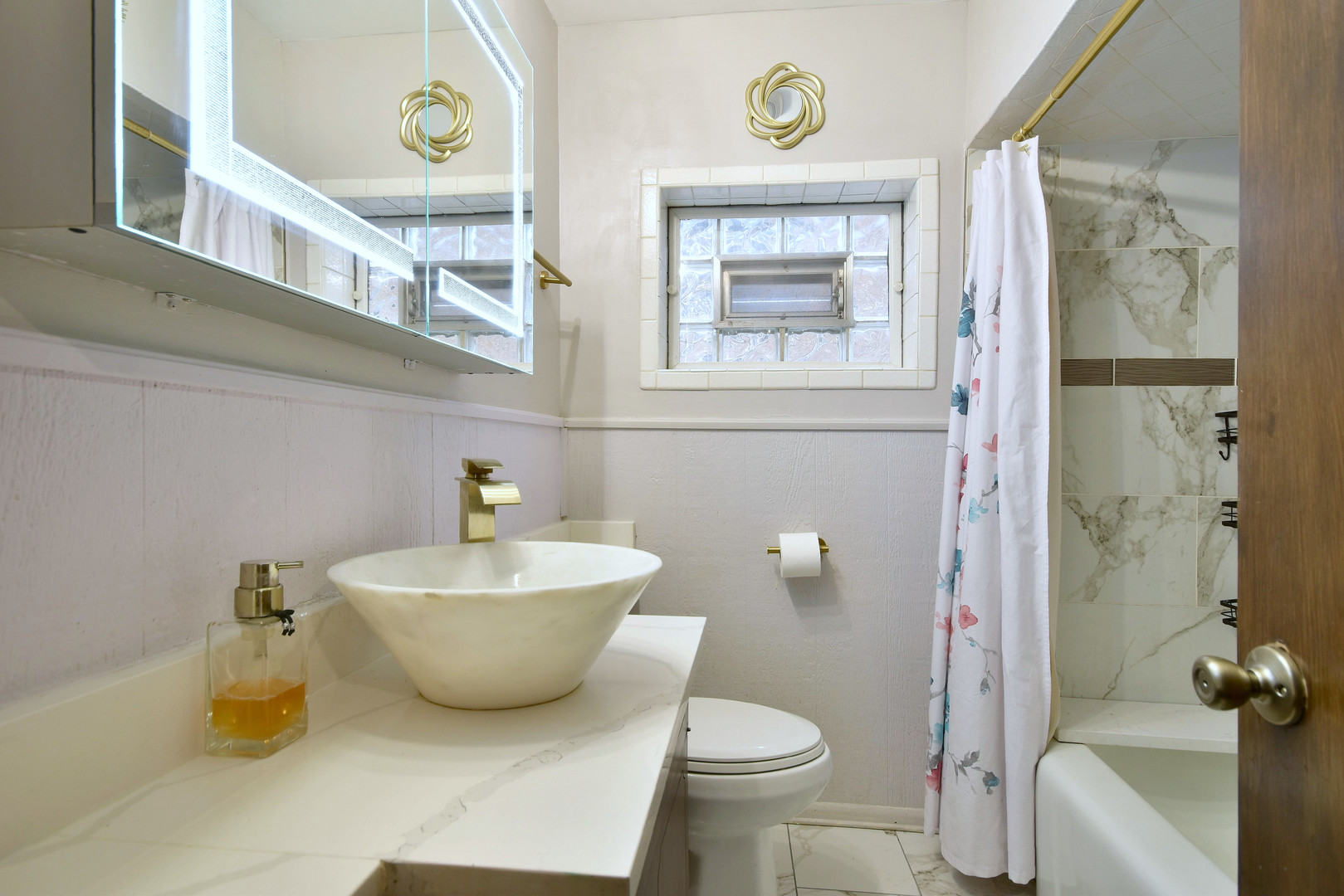 3706 N OAK PARK Avenue