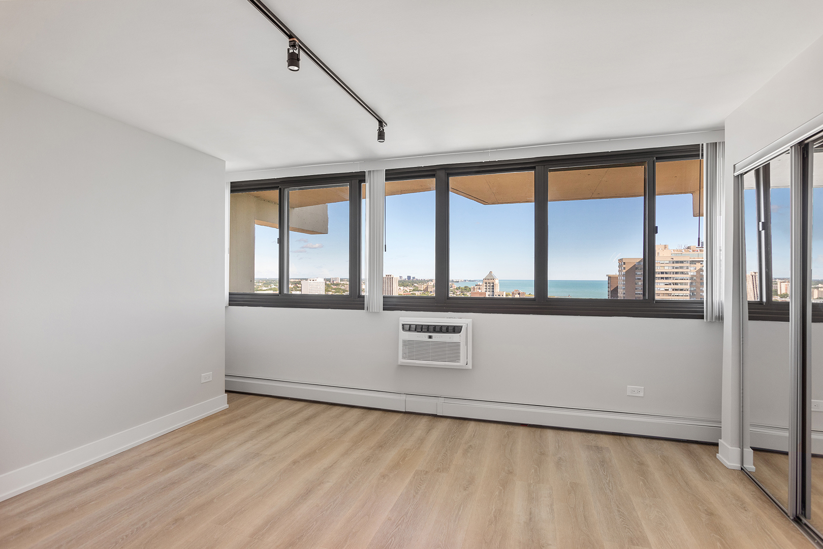 6166 N Sheridan Road Unit: 12D