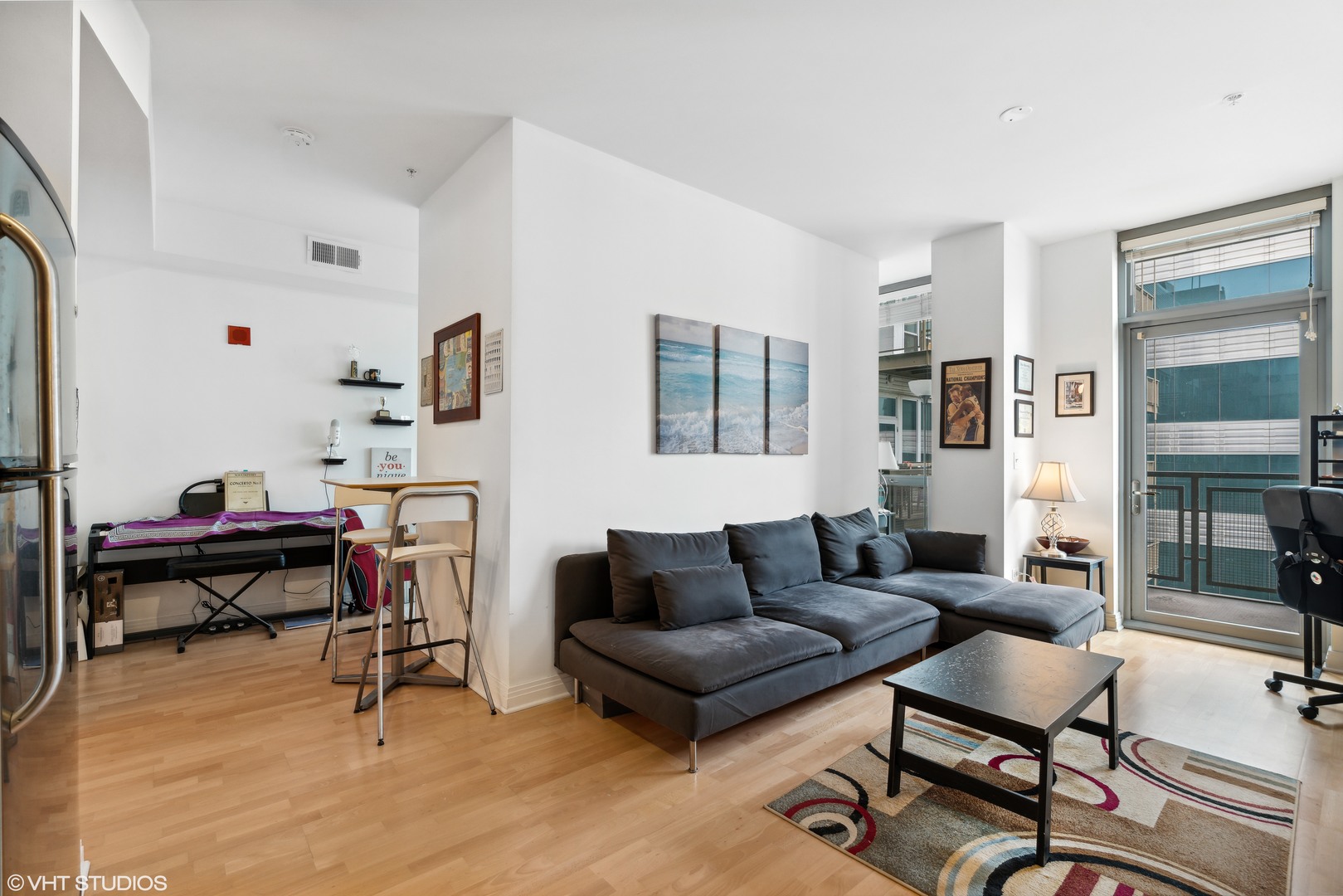 565 W Quincy Street Unit: 1613