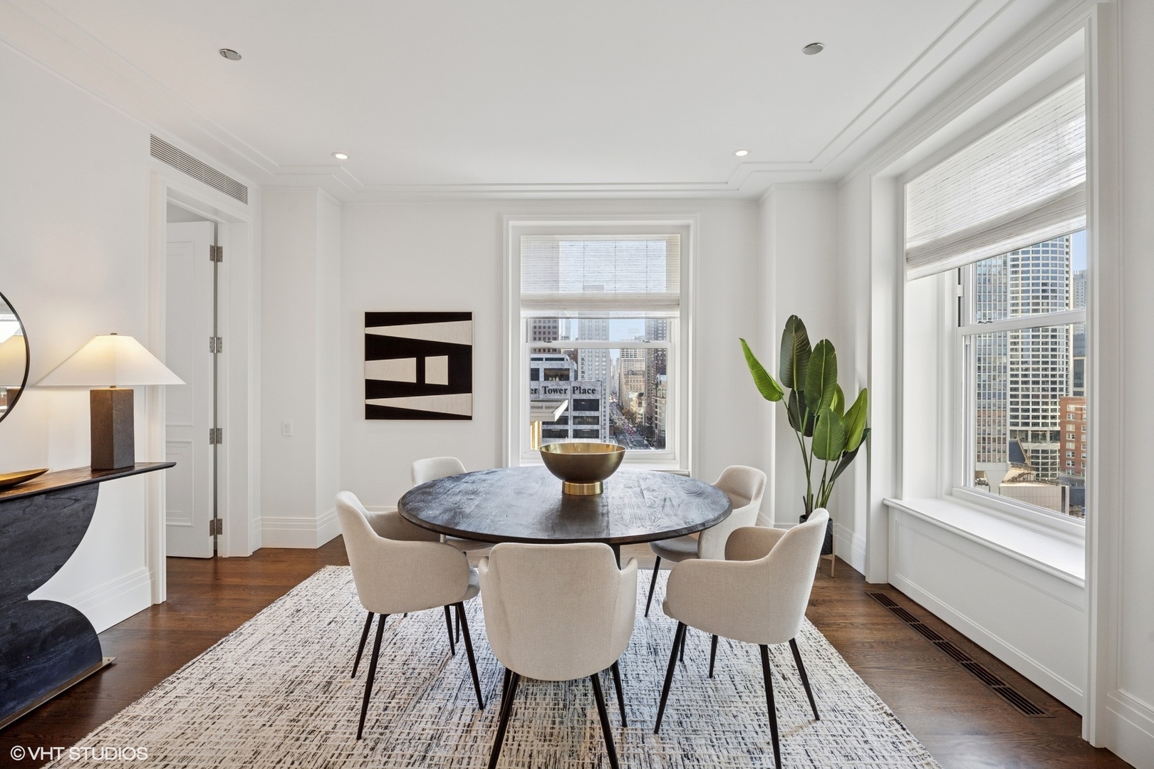 159 E Walton Place Unit: 16E