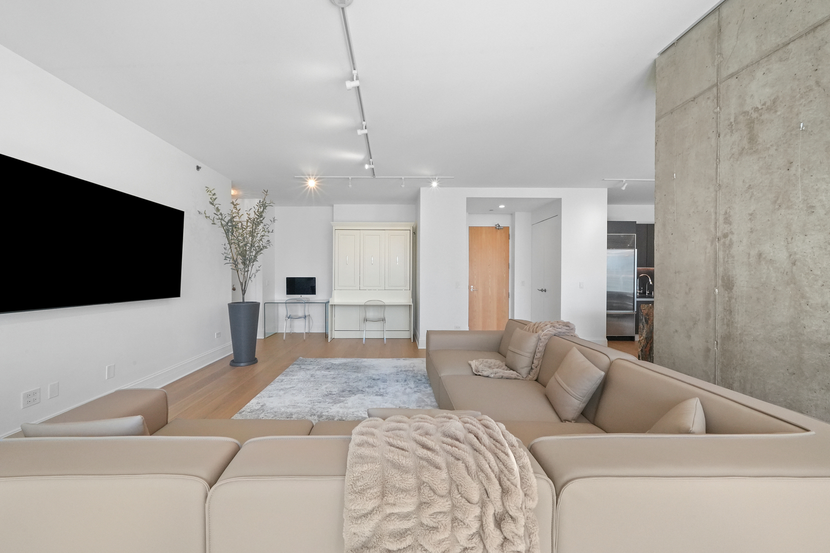 600 N FAIRBANKS Court Unit: 2510