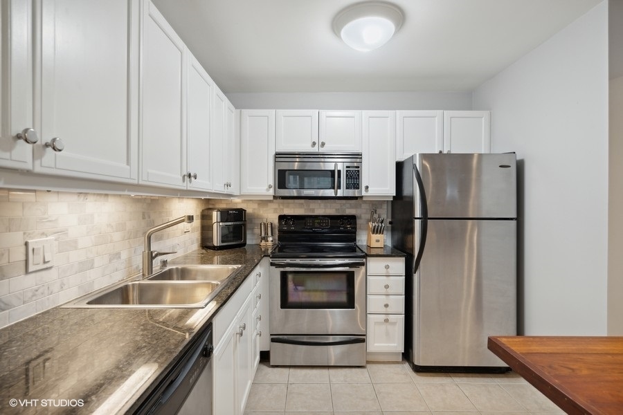 30 E HURON Street Unit: 4301