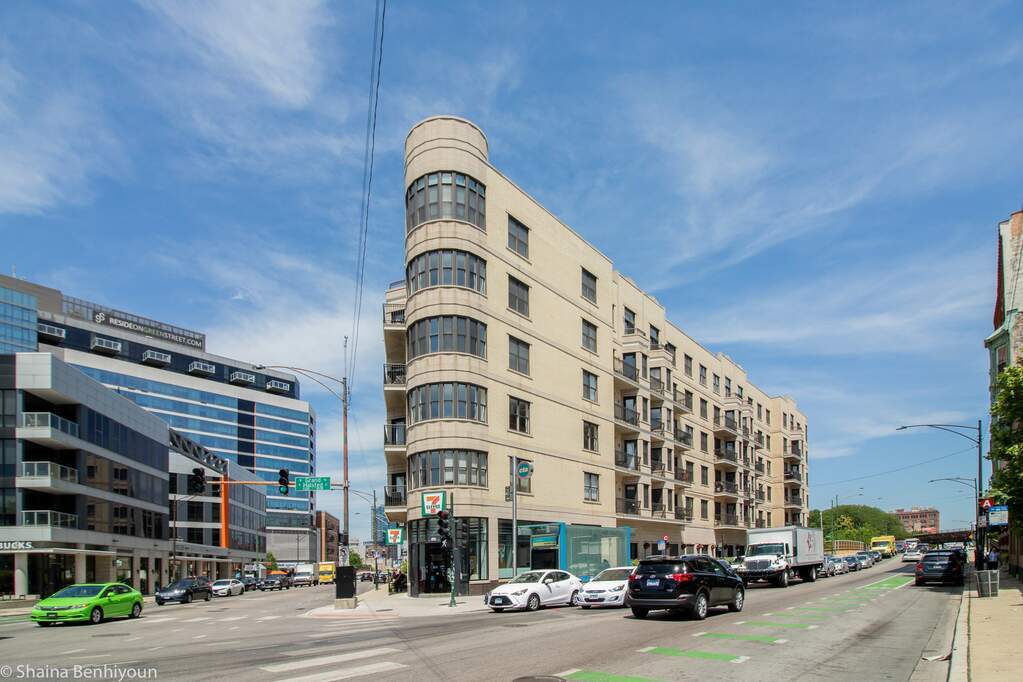 520 N Halsted Street Unit: 411
