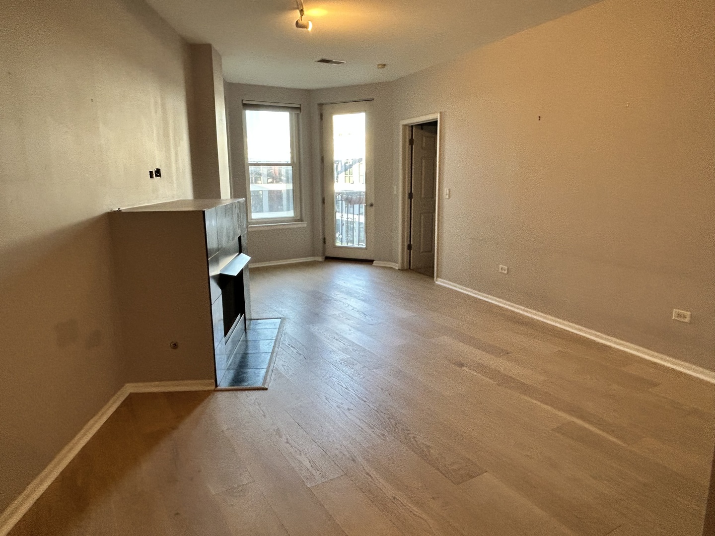 520 N Halsted Street Unit: 411