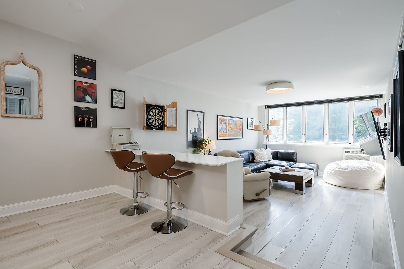 1419 N State Parkway Unit: 501
