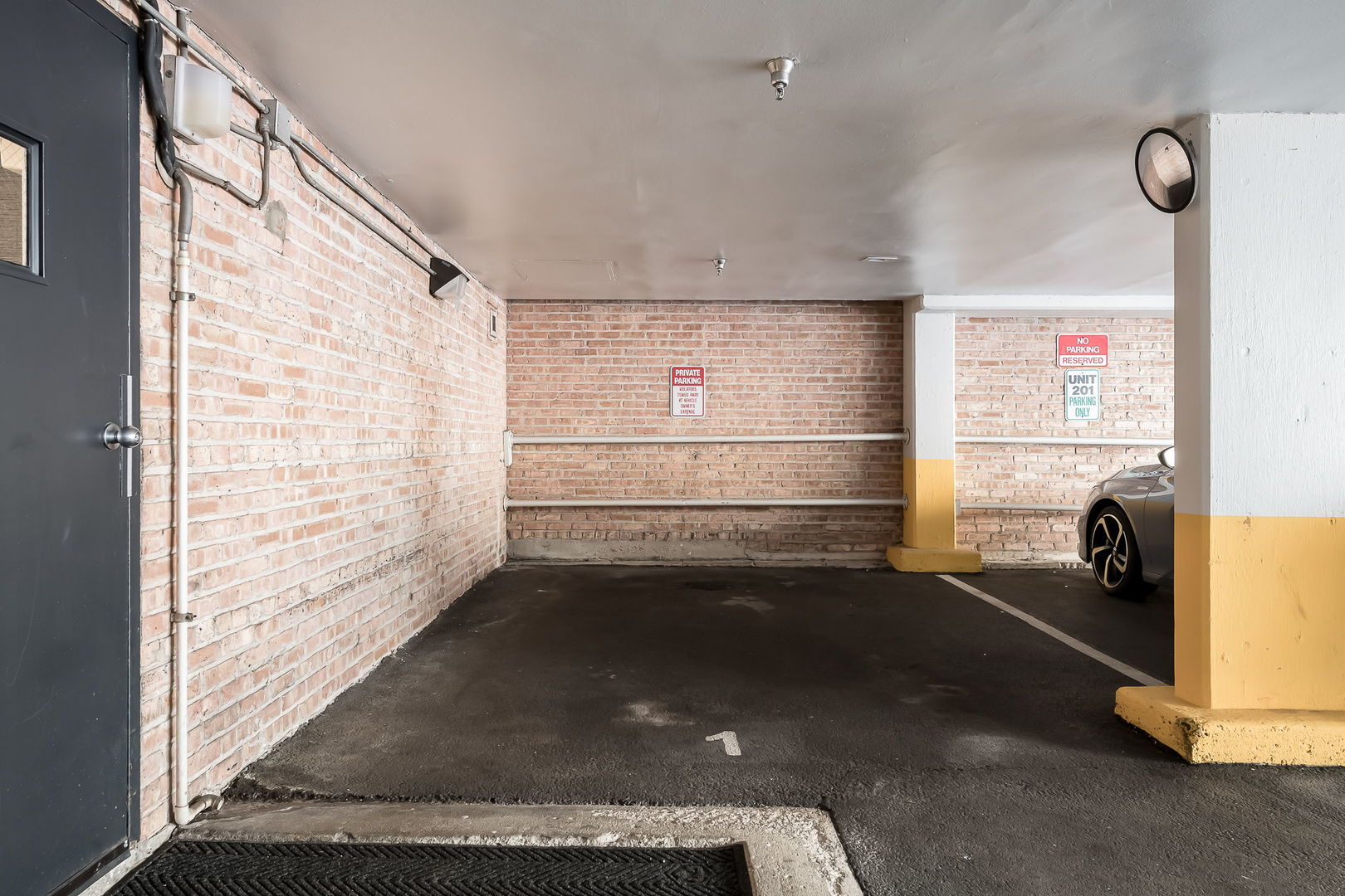1419 N State Parkway Unit: 501