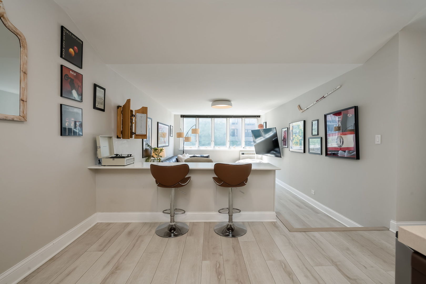 1419 N State Parkway Unit: 501