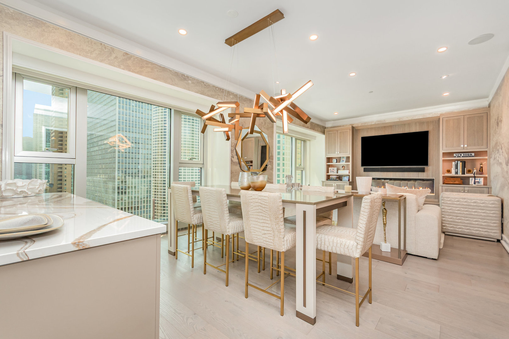 77 E Walton Street Unit: 21C