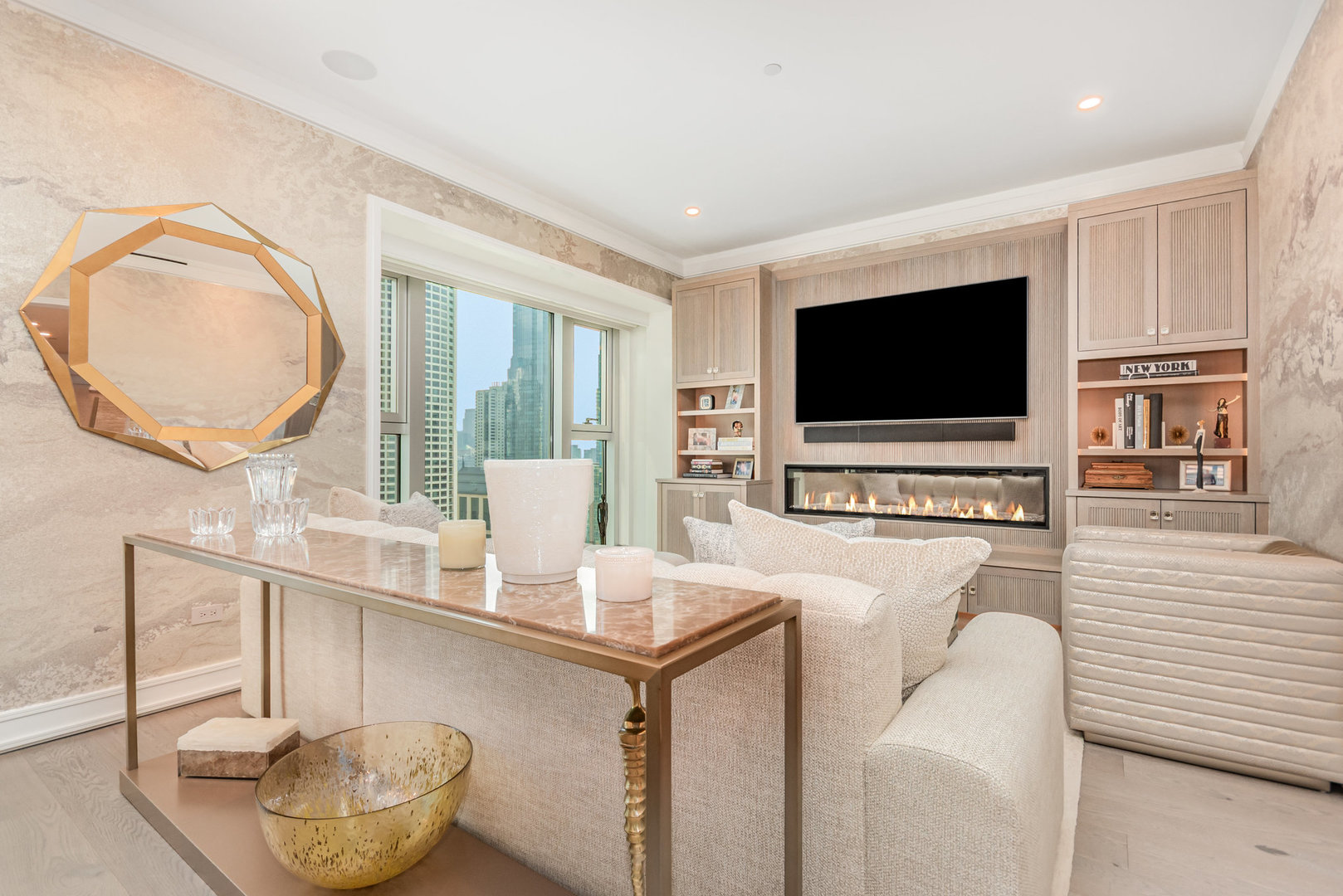 77 E Walton Street Unit: 21C